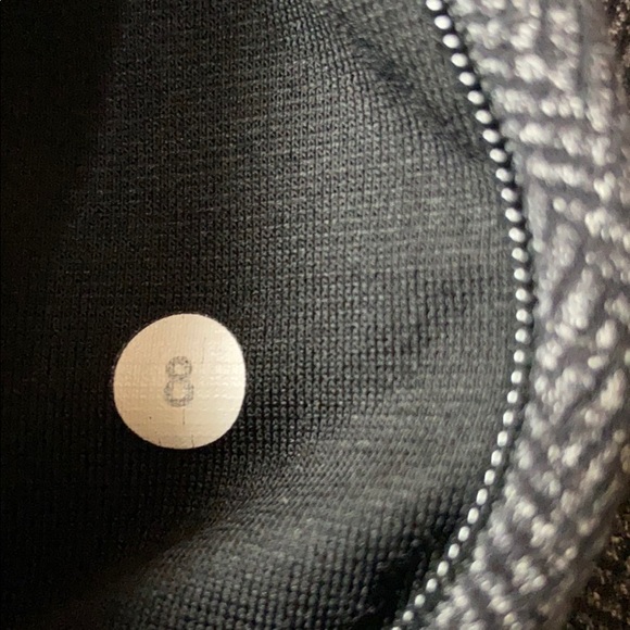 Lululemon houndstooth long sleeved top size 8 - Picture 5 of 5